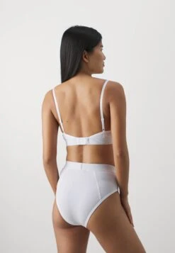 Versace UNDERWEAR CANET - Briefs - White -Zalando UK-Outlet 4090e79af5fc4e549f1bfb7f9bdbe043