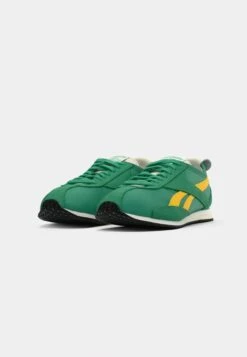 Reebok Classic R400 UNISEX - Trainers - Upgrade Green/golden-coloured Haze/chalk -Zalando UK-Outlet 4096f66dc8414e67949fdf10ebcbb480