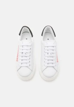 DSQUARED2 Unisex - Trainers - White/Black/Red 9 DSQUARED2 Unisex - Trainers - White/Black/Red -Zalando UK-Outlet 441f44d090c0410c8f9eec88bb332fcd