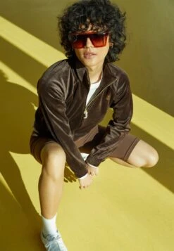 Juicy Couture Tanya - Zip-Up Sweatshirt - Brown -Zalando UK-Outlet 442fb183504a4124bd9d0aea645d671d