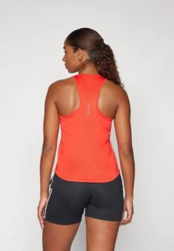 Nike Performance SWIFT TANK - Top - Light Crimson/reflective Silver -Zalando UK-Outlet 446ad11dc74f47bc8e53b532d562972a
