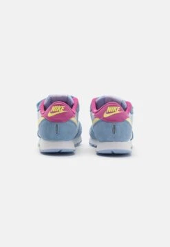 Nike Sportswear Md Valiant Unisex - Trainers - Cobalt Bliss/Citron Tint/Football Grey/Cosmic Fuchsia -Zalando UK-Outlet 44b7ff6bb1ee4e83a44f5330da59af96
