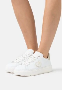 LOVE MOSCHINO Trainers - Fantasy Color