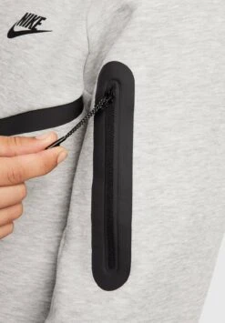 Nike Sportswear TECH FLEECE - Zip-up Sweatshirt - Dk Grey Heather Black -Zalando UK-Outlet 471e3f19ef054bb4ac3a402fb331be58