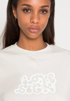 WEEKDAY Essence - Sweatshirt - Lovesick -Zalando UK-Outlet 4b504c2ae96648289aeea25c534e9dcc