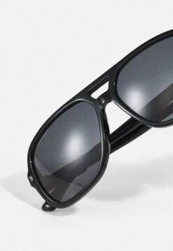 DSQUARED2 Sunglasses - Black -Zalando UK-Outlet 4c7ac4dae157409cb2956f5ab392d0d6