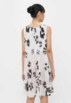 SLEEVELESS PLEATED NIGHTIE - Nightie - White/black -Zalando UK-Outlet 4ddc61daad4642aabc8cec7c3676a4ce