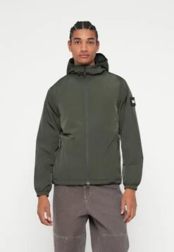 Weekend Offender TECHNICIAN - Light Jacket - Black Forest