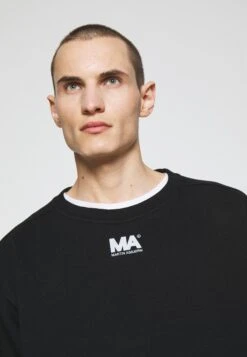 Cropped Crewneck - Sweatshirt - Black -Zalando UK-Outlet 52861ac5ce34435a95bd81b1123fff5e