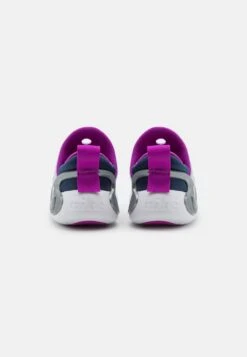 Nike Sportswear Dynamo Go Unisex - Slip-Ons - Violet Frost/Metallic Silver/Midnight Navy/Vivid Purple -Zalando UK-Outlet 533b56b7c25b4fc48f77d5a93b61b84c