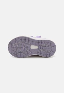 Viking BOUNCY GLITTER - Trainers - Lilac -Zalando UK-Outlet 55fac78e66ac46b39f0469ee5a95c8ab