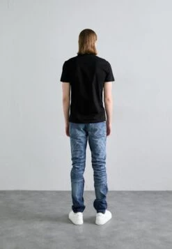 Versace PANT - Straight Leg Jeans - Medium Blue -Zalando UK-Outlet 5936b6879d80445fba29500a91d1f240