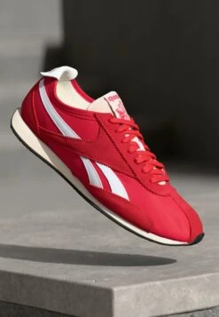 Reebok Classic R400 UNISEX - Trainers - Upgrade Green/golden-coloured Haze/chalk -Zalando UK-Outlet 5a073072d6274f84baa8c77160ba68b5