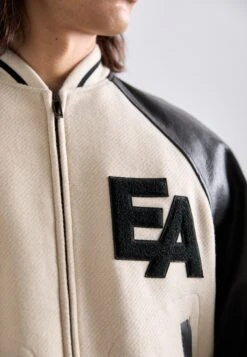 Emporio Armani BLOUSON JACKET - Bomber Jacket - Black/beige -Zalando UK-Outlet 5d1235dbc7a34dfc946aff659569d7e7