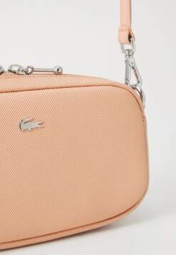 Lacoste Cross Body Bag - Latte -Zalando UK-Outlet 60842bec53f246a58e04abc740daa1e0