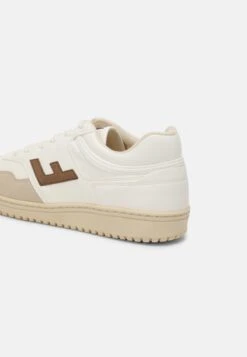 Flamingos Life Retro 90'S Unisex - Trainers - White/Stone -Zalando UK-Outlet 632ec942307c4275bf2f1f1816d2d444