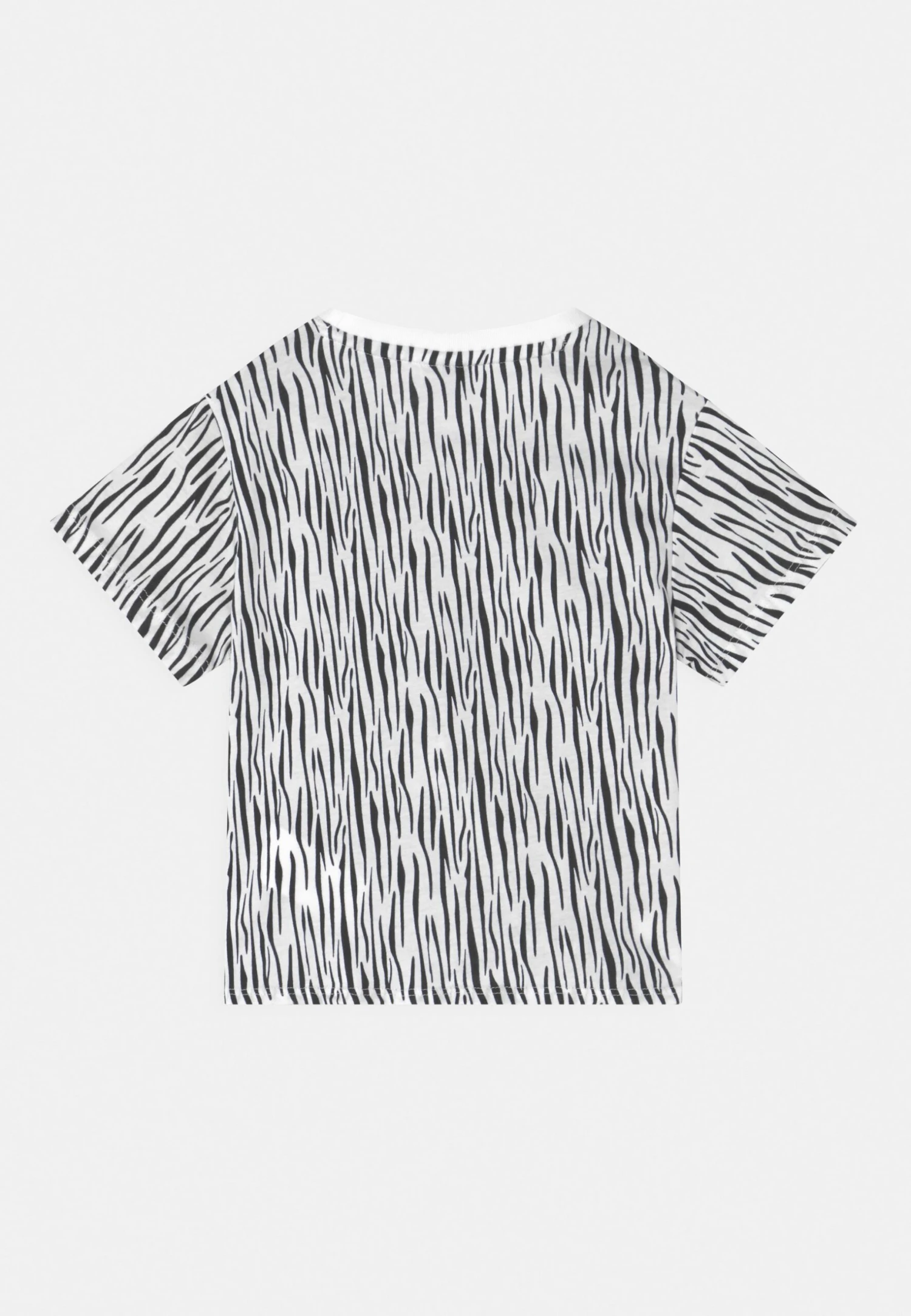 Puma Classics Summer Roar Knotted Tee- Print T-Shirt - White 2 Puma Classics Summer Roar Knotted Tee- Print T-Shirt - White - Image 2