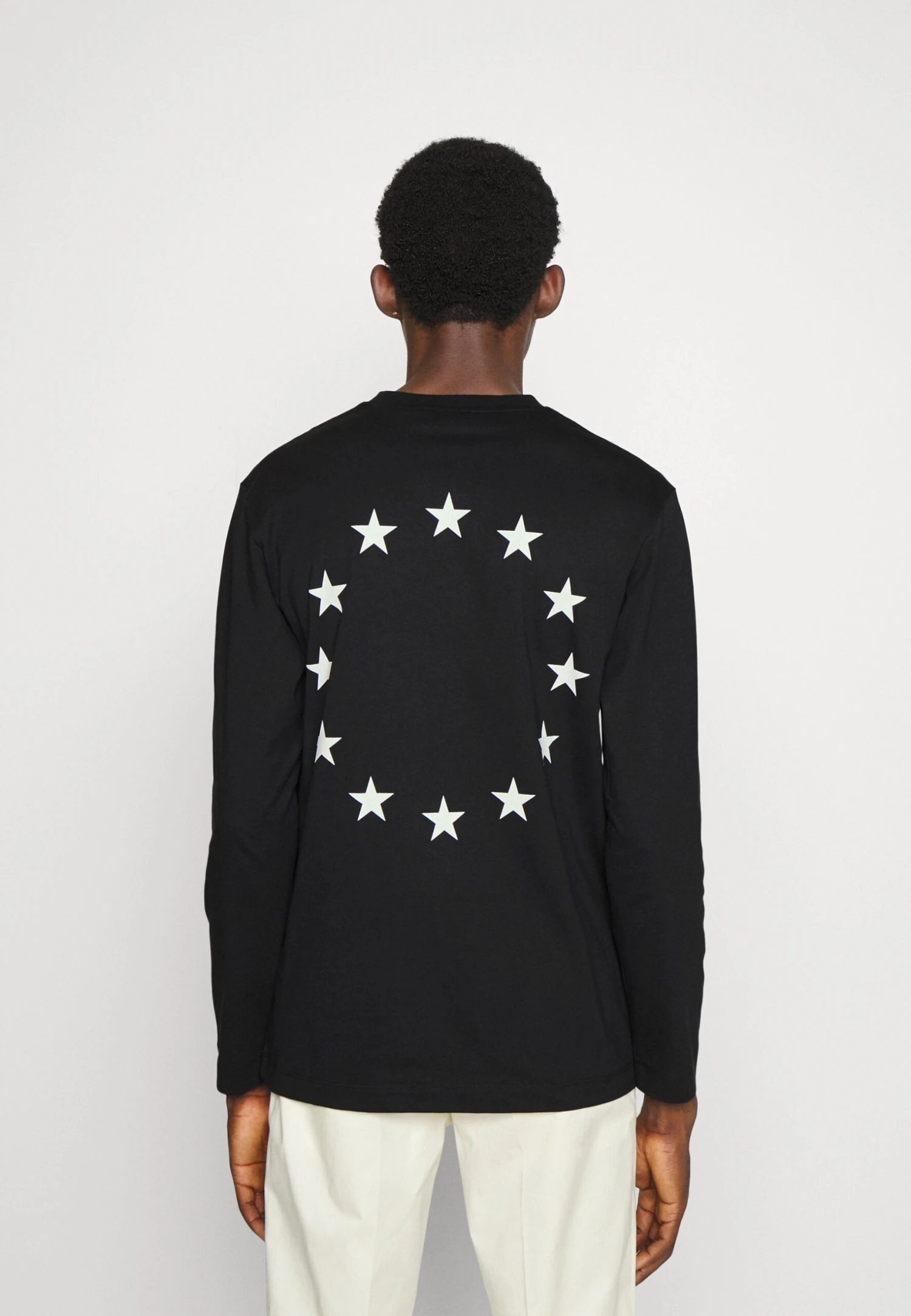 ETUDES Europa Unisex - Long Sleeved Top - Black 3 ETUDES Europa Unisex - Long Sleeved Top - Black - Image 3