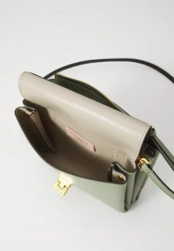 Coccinelle ARLETTIS - Handbag - Greenery -Zalando UK-Outlet 6aef0421bab94410b95db459cb3f09dd