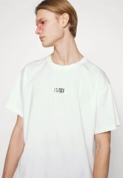 MM6 Maison Margiela Print T-Shirt - Off White -Zalando UK-Outlet 6c67af3a162d4e7cb03ceb2a5af37100