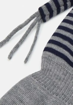 Maximo Stripe Tail Balaclava Unisex - Beanie - Graumeliert/Marine 5 Maximo Stripe Tail Balaclava Unisex - Beanie - Graumeliert/Marine -Zalando UK-Outlet 6cab69325e2d41bb8ac49608b0b506cf