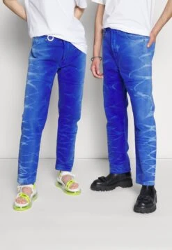 ETUDES Corner Yves Klein Unisex - Slim Fit Jeans - Blue -Zalando UK-Outlet 6de3f499a7d9485e84d2e449d1e0a9d7