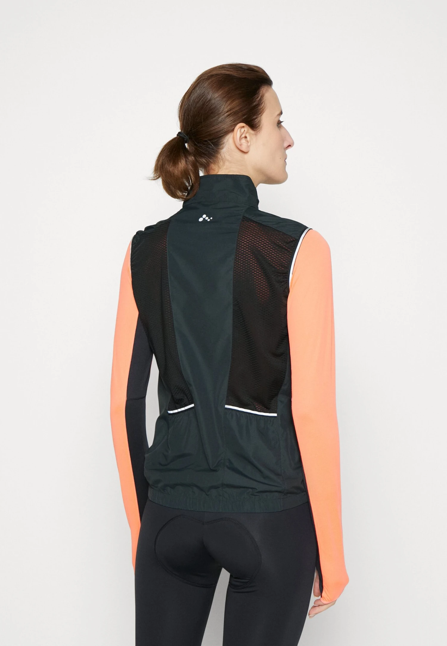 Only Play Onpperformance Bike Light Vest - Waistcoat 3 Only Play Onpperformance Bike Light Vest - Waistcoat - Image 3