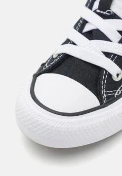 Converse CHUCK TAYLOR ALL STAR MALDEN STREET UNISEX - Trainers - Black/white -Zalando UK-Outlet 722a86dd77e04b658f0c1192d122828b