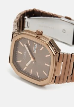 Guess OLIVER - Watch - Coffee -Zalando UK-Outlet 74f0912060da4da1a1405ffc49b6bc60