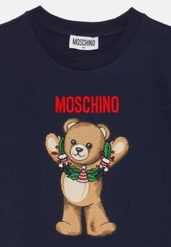 MOSCHINO GIFT UNISEX SET - Long Sleeved Top - Cloud/blue Navy 7 MOSCHINO GIFT UNISEX SET - Long Sleeved Top - Cloud/blue Navy -Zalando UK-Outlet 75e0ce59561245beab5de128ba7658f8