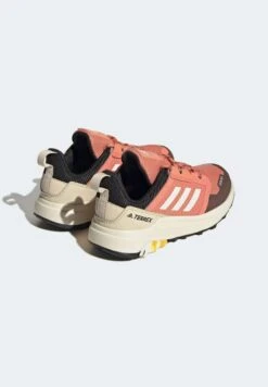 ADIDAS PERFORMANCE Terrex Trailmaker R.Rdy Unisex - Hiking Shoes - White Coral Gold Coloured -Zalando UK-Outlet 76e198d8d1af4dafba7b8553874931c1