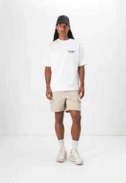 TIRION UNISEX - Print T-shirt - White -Zalando UK-Outlet 77c34261656a40ecb2289a69dc6cc3e7