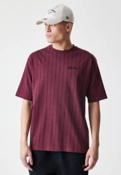 NEW ERA TEE - Print T-shirt - Bordeaux