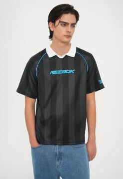 Reebok Classic STREET FOOTBALL - Print T-shirt - Black -Zalando UK-Outlet 79fcd41b0ad04d70ae214ab24fe8f7ef