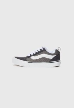 Vans KNU SKOOL UNISEX - Skate Shoes - Tone Black/bungee -Zalando UK-Outlet 7cf97e388a4447a48eb37b0205760f6e