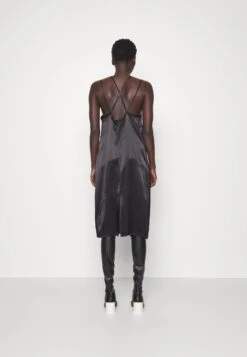 Han Kjøbenhavn Strap Dress - Cocktail Dress / Party Dress - Black -Zalando UK-Outlet 7d96ebaf05fc44e8b397311dc9e50533