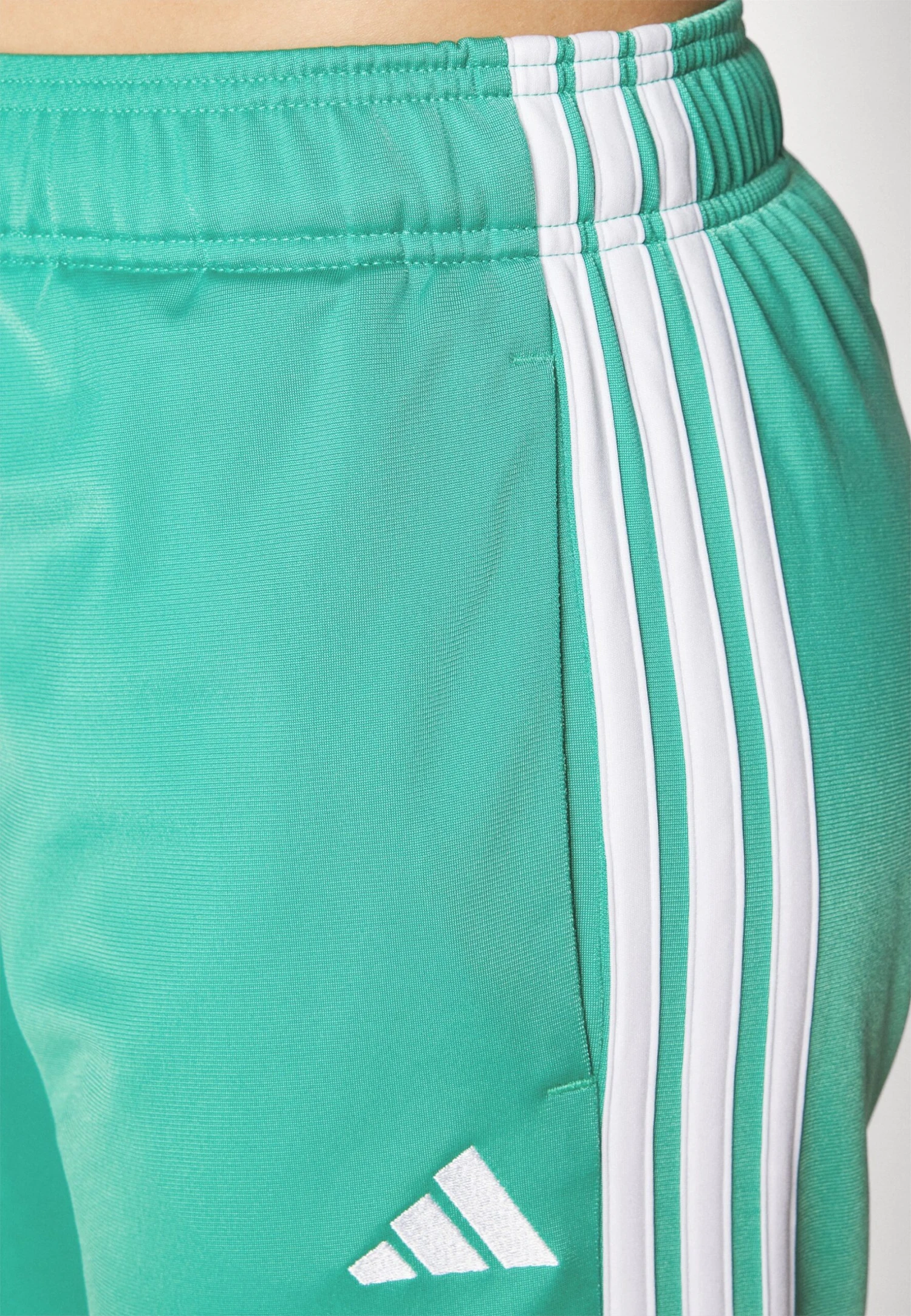 Adidas Sportswear SET - Tracksuit - Semi Court Green 6 Adidas Sportswear SET - Tracksuit - Semi Court Green - Image 6