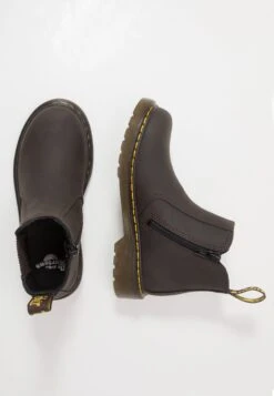 Dr. Martens 2976 J Chelsea - Classic Ankle Boots - Brown