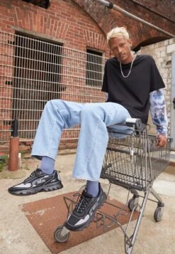 All-In Astro Unisex - Trainers - Black