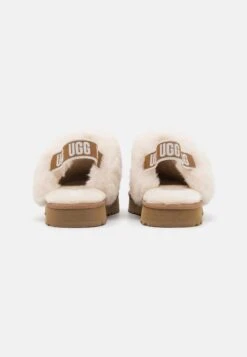 Ugg FUNKETTE UNISEX - Clogs - Chestnut 9 Ugg FUNKETTE UNISEX - Clogs - Chestnut -Zalando UK-Outlet 820740b66083442da8999e0b40cfee42