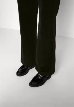 ARKET Trousers - Black -Zalando UK-Outlet 830ff837c5264fc7a5a005c562e18e7e