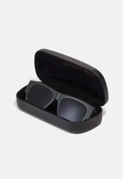 Alexander McQueen Sunglasses - Green/Grey -Zalando UK-Outlet 88c6ea795bcf44a58b454ccf6b603d89