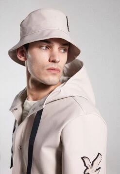 STUTTERHEIM X LYLE & SCOTT BUCKET HAT - Hat - Light Sand -Zalando UK-Outlet 88eb3cd13eae4fa0a21c84746eeb99d7