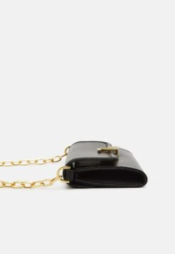 Zadig & Voltaire Initiale - Across Body Bag - Noir -Zalando UK-Outlet 8ae852b4975c4d28999ff083b74b769a