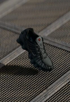 Nike Sportswear SHOX TL NA10 - Trainers - Iron Grey/metallic Silver-coloured/black/light Smoke Grey/dark Smoke Grey
