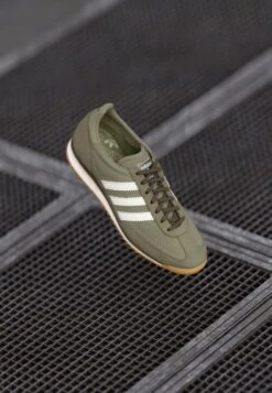 Adidas Originals SL 72 OG - Trainers - Orbit Green/off White
