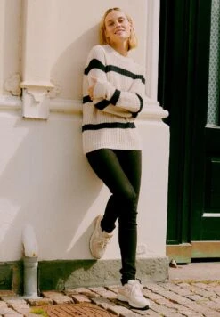 OXMO OXHELLE - Jeans Skinny Fit - Black Denim