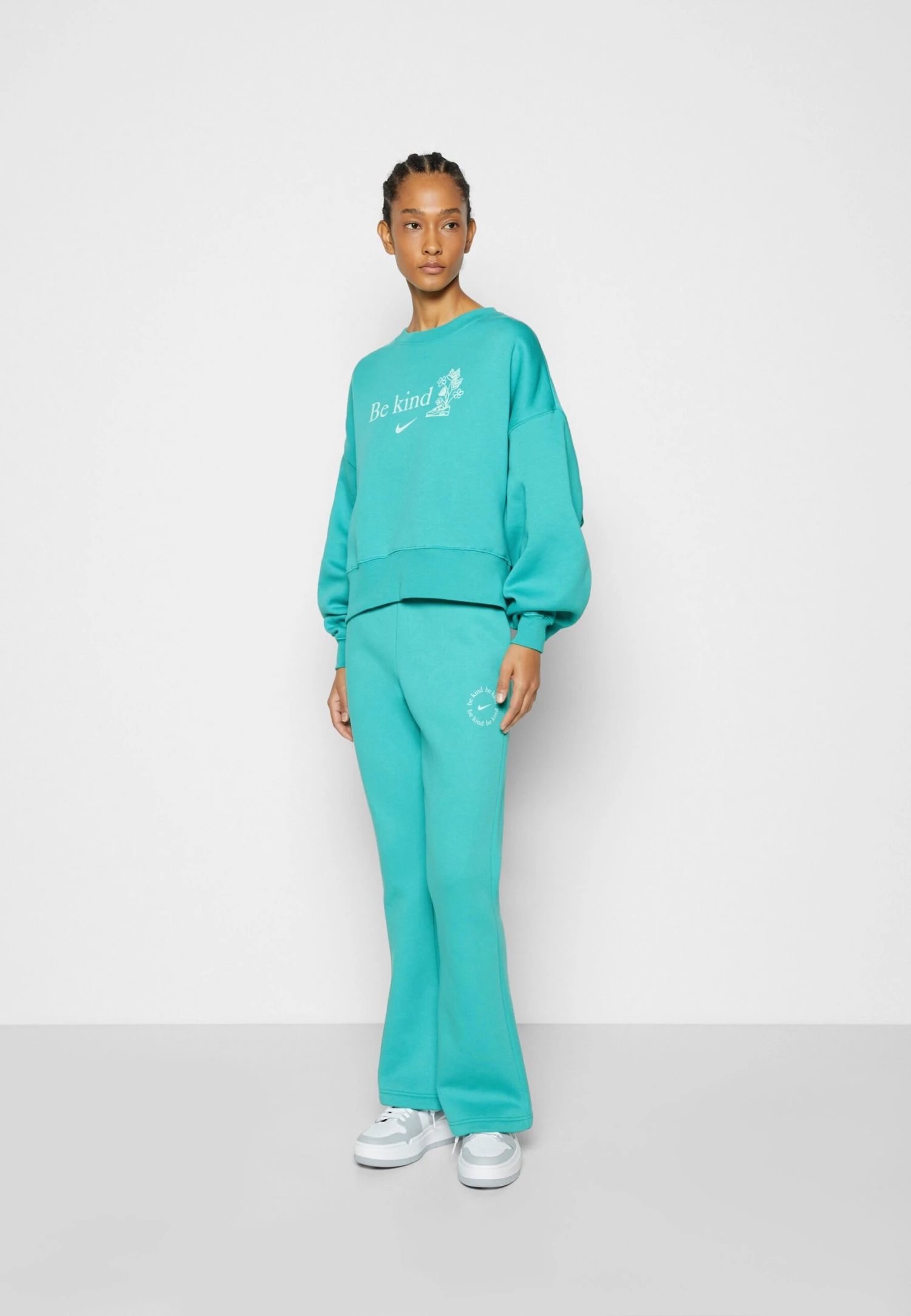 Nike Sportswear Trend - Tracksuit Bottoms - Washed Teal 5 Nike Sportswear Trend - Tracksuit Bottoms - Washed Teal - Image 5