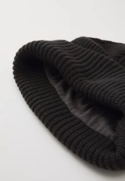 The North Face KIDS SALTY LINED BEANIE - Beanie - Tnf Black -Zalando UK-Outlet 972e5c48f6e84973938413db37e38c0c