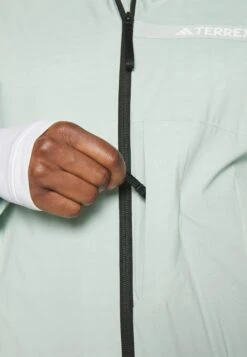 Adidas TERREX Waterproof Jacket - Silver -Zalando UK-Outlet 99d95ecf4656475982c2e00f1c8f1c71